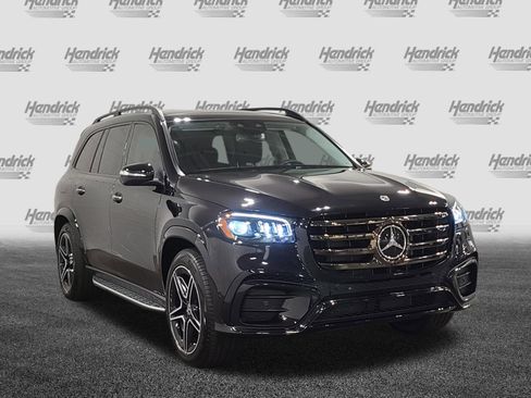 New 2026 Mercedes-Benz GLS 450 4MATIC image 2