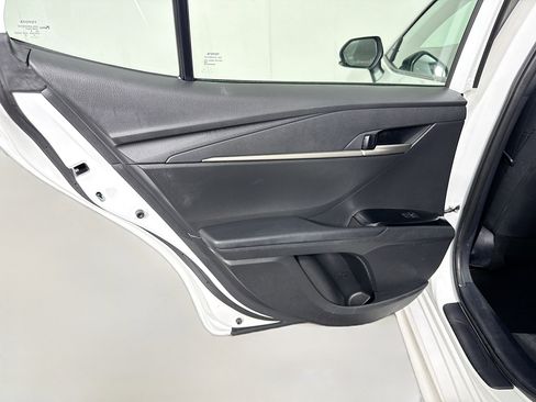 Used 2025 Toyota Camry SE image 26