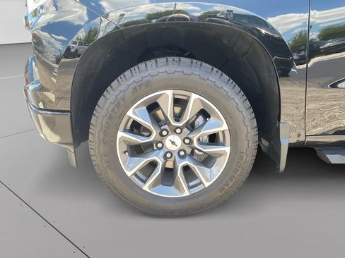 Used 2023 Chevrolet Silverado 1500 RST RWD image 12