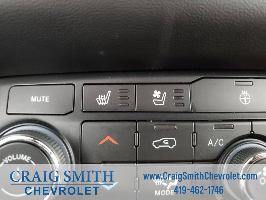 Used 2025 Dodge Durango R/T AWD/4WD image 9