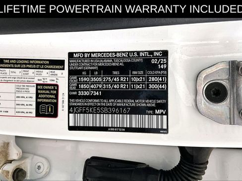 Used 2025 Mercedes-Benz GLS 450 4MATIC image 46