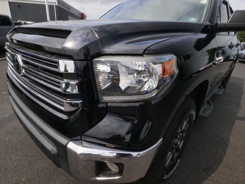 Used 2021 Toyota Tundra SR5 w/ Trail Edition AWD/4WD image 14
