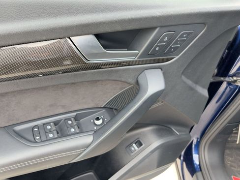 Used 2020 Audi SQ5 Premium Plus w/ Premium Plus Package image 12