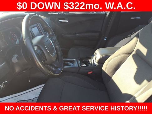 Used 2017 Dodge Charger SE w/ Power Sunroof Group image 8