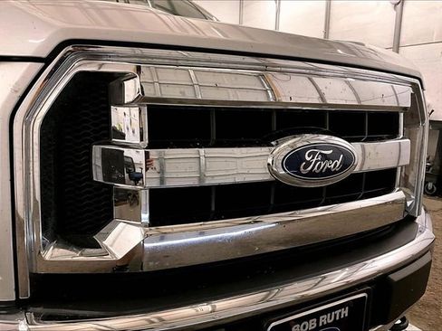 Used 2017 Ford F150 XLT AWD/4WD image 29