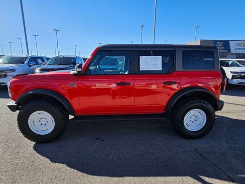 Used 2023 Ford Bronco Wildtrak image 7