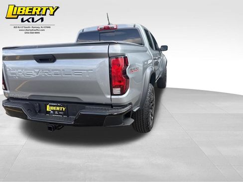 Used 2024 Chevrolet Colorado Trail Boss w/ Advanced Trailering Package AWD/4WD image 7