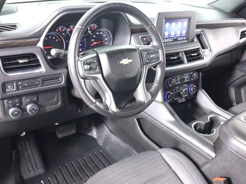 Used 2022 Chevrolet Suburban LS image 10
