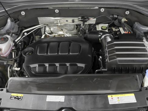 Used 2025 Volkswagen Atlas Cross Sport SEL Premium R-Line AWD/4WD image 50