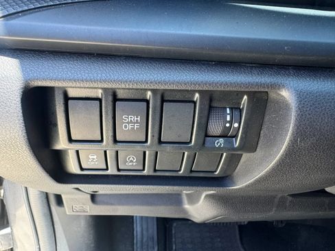 Used 2021 Subaru Forester AWD/4WD image 11