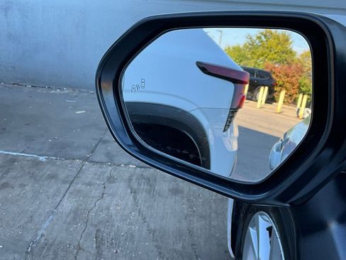 Used 2025 Toyota Camry LE image 20