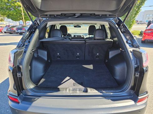 Used 2019 Jeep Cherokee Latitude Plus image 22