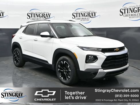 Used 2023 Chevrolet TrailBlazer LT FWD image 1