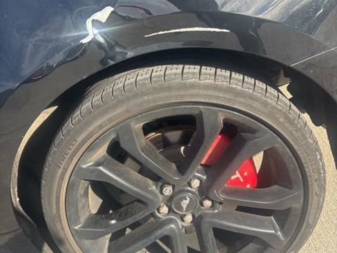 Used 2018 Ford Mustang GT Premium w/ Equipment Group 401A image 8