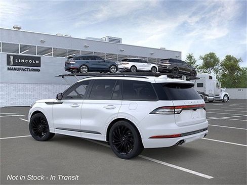 New 2026 Lincoln Aviator Reserve image 4