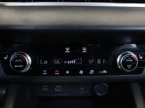 Used 2023 Mitsubishi Outlander SEL FWD image 24