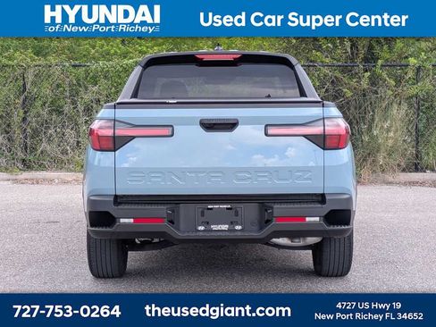 Used 2024 Hyundai Santa Cruz SEL FWD image 4