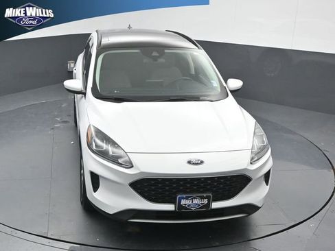 Used 2021 Ford Escape SE w/ Cold Weather Package image 10