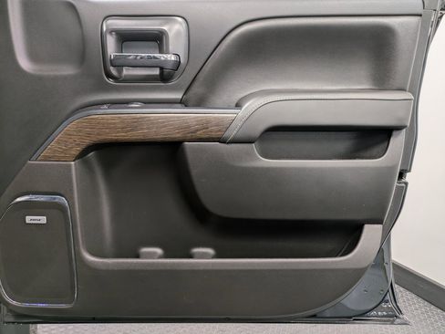 Used 2017 GMC Sierra 3500 Denali w/ Duramax Plus Package image 27