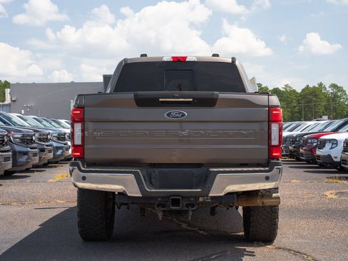Used 2022 Ford F250 Lariat w/ Lariat Ultimate Package AWD/4WD image 5