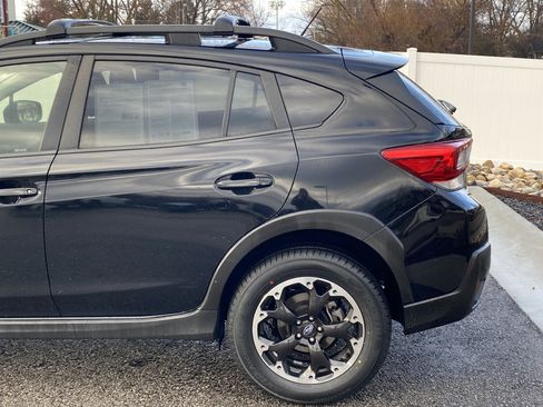 Used 2023 Subaru Crosstrek 2.0i image 4