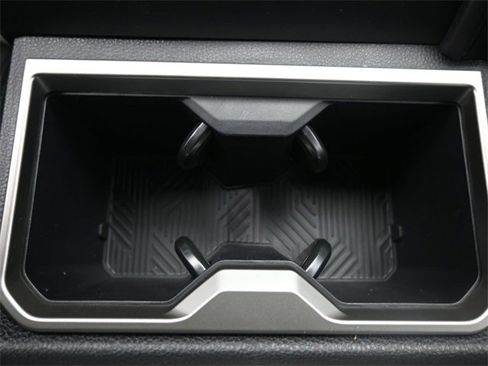 New 2025 Toyota Tacoma SR5 image 9