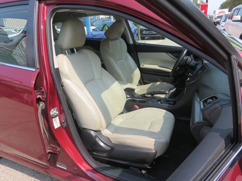 Used 2017 Subaru Impreza 2.0i Limited AWD/4WD image 11