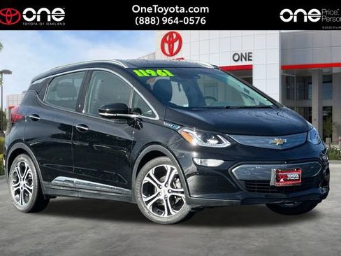 Used 2017 Chevrolet Bolt Premier w/ Driver Confidence II Package image 1