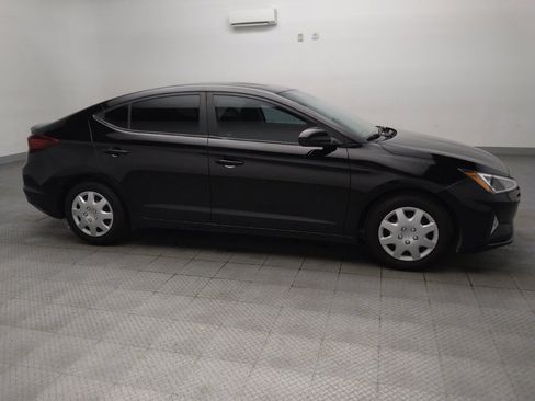 Used 2020 Hyundai Elantra SE w/ Cargo Package (C1) FWD image 11