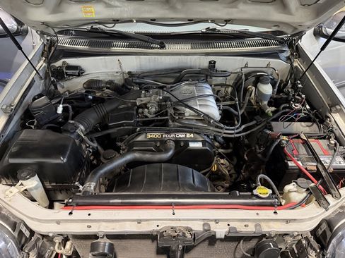 Used 2002 Toyota Tundra SR5 image 10