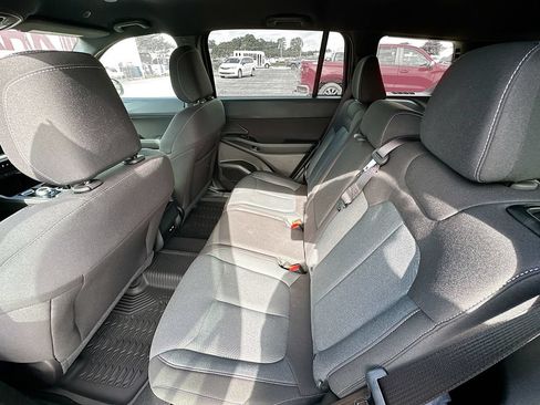 New 2026 Jeep Cherokee Laredo AWD/4WD image 31