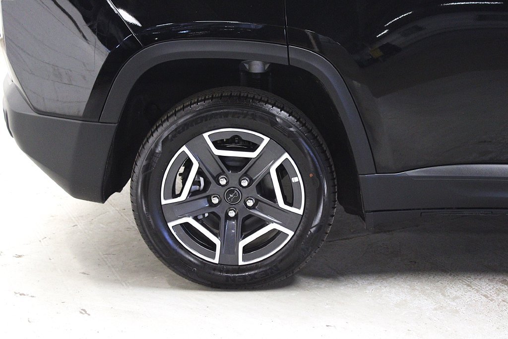 New 2026 Jeep Cherokee Limited AWD/4WD image 38