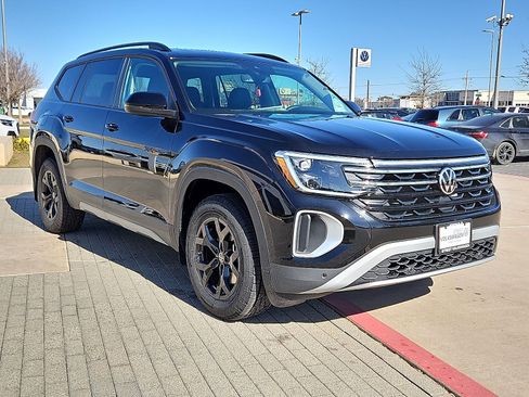 New 2026 Volkswagen Atlas Peak Edition AWD/4WD image 5