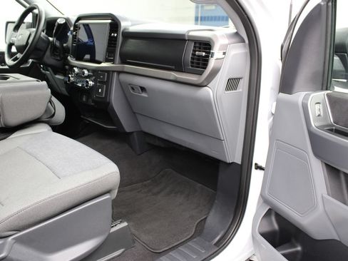 Used 2025 Ford F150 XLT w/ Equipment Group 301A Standard AWD/4WD image 33
