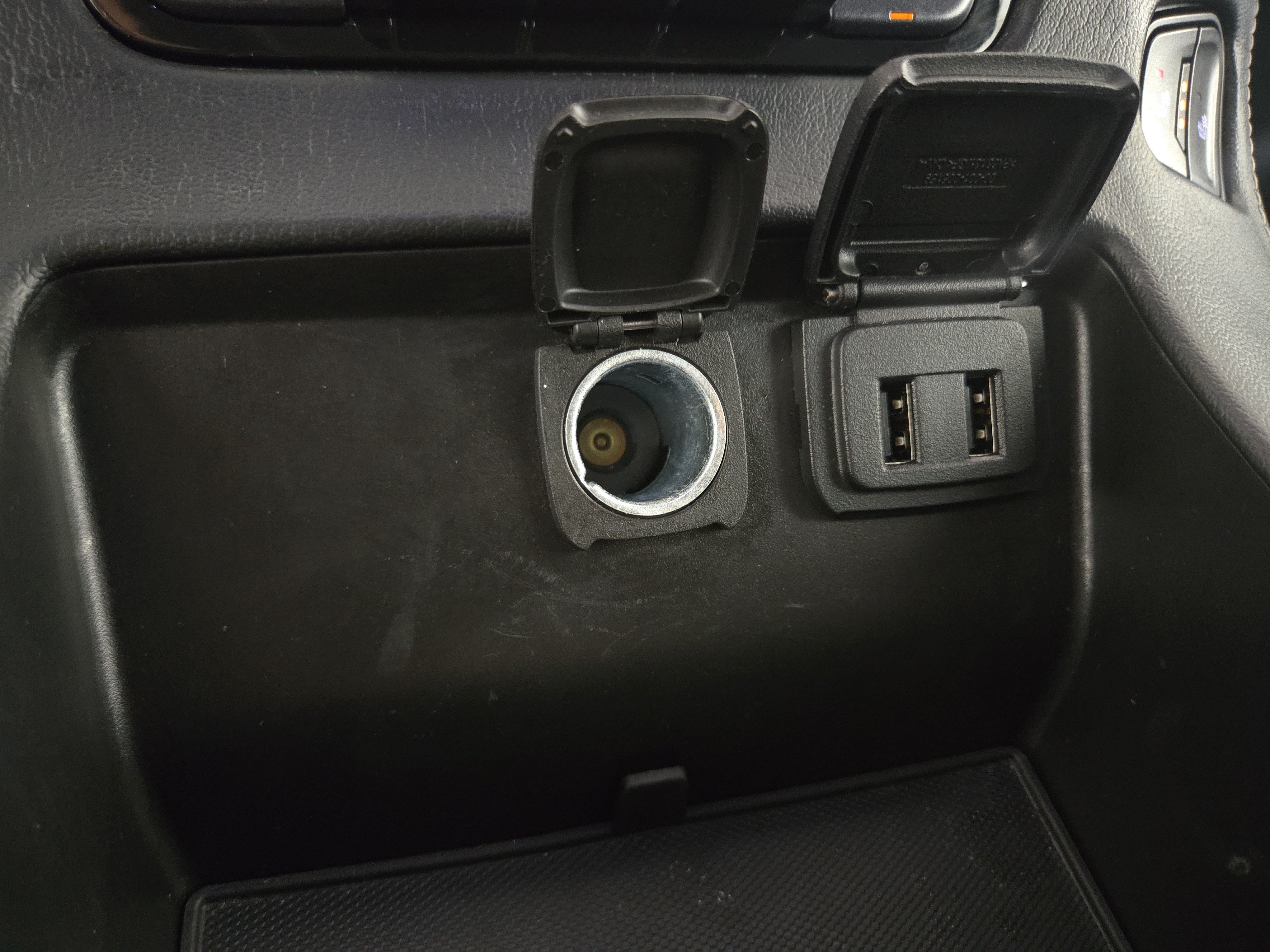 Certified 2019 Chevrolet Suburban LT RWD image 28