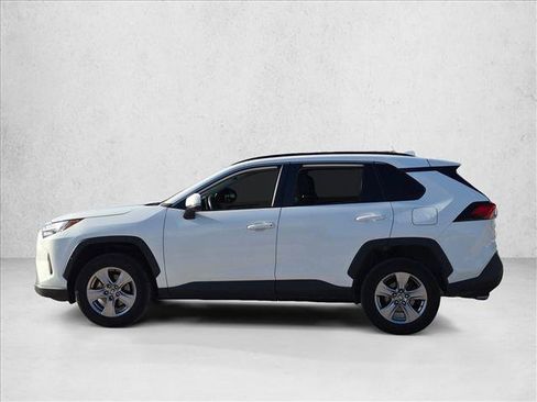 Used 2023 Toyota RAV4 XLE FWD image 7