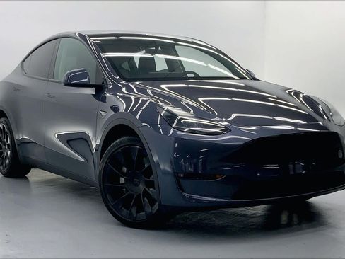 Used 2023 Tesla Model Y Long Range AWD/4WD image 6