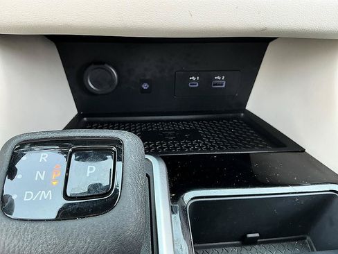 Certified 2025 Nissan Pathfinder SL FWD image 20