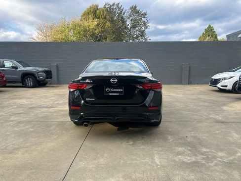 New 2025 Nissan Sentra SR w/ SR Premium Package image 5