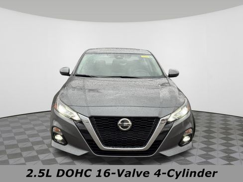 Certified 2019 Nissan Altima 2.5 Platinum image 12