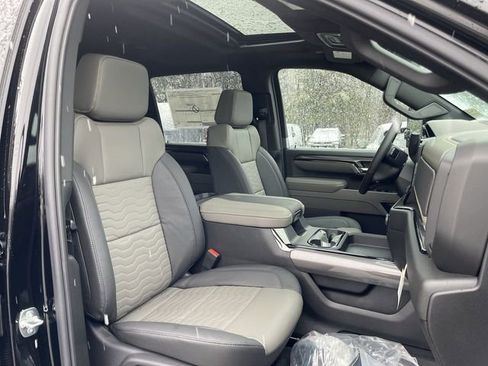 New 2026 Chevrolet Silverado 2500 ZR2 image 27