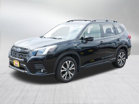 Used 2024 Subaru Forester Limited AWD/4WD image 3