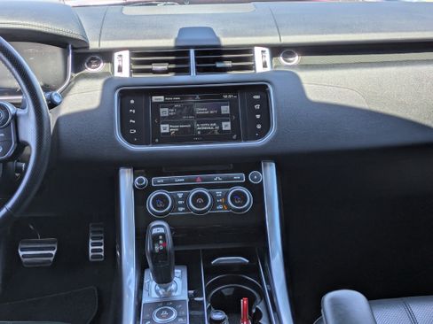 Used 2016 Land Rover Range Rover Sport Supercharged AWD/4WD image 18
