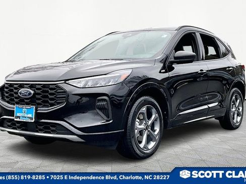 Used 2024 Ford Escape ST-Line image 3