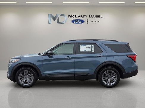 New 2026 Ford Explorer Active w/ Active Comfort Package image 3