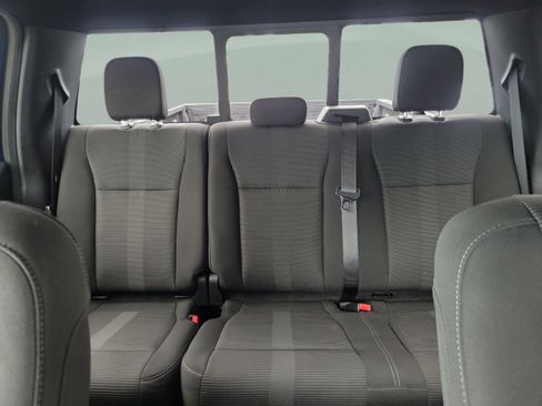 Used 2017 Ford F150 XLT w/ Equipment Group 302A Luxury AWD/4WD image 9