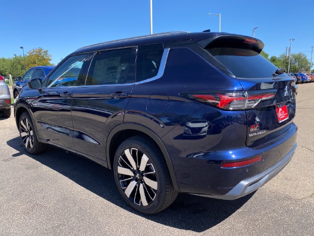 New 2026 Mitsubishi Outlander SEL AWD/4WD image 3