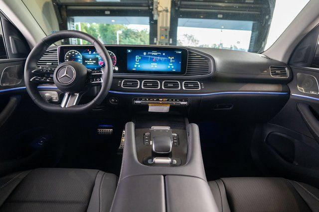 Certified 2026 Mercedes-Benz GLS 450 4MATIC image 10