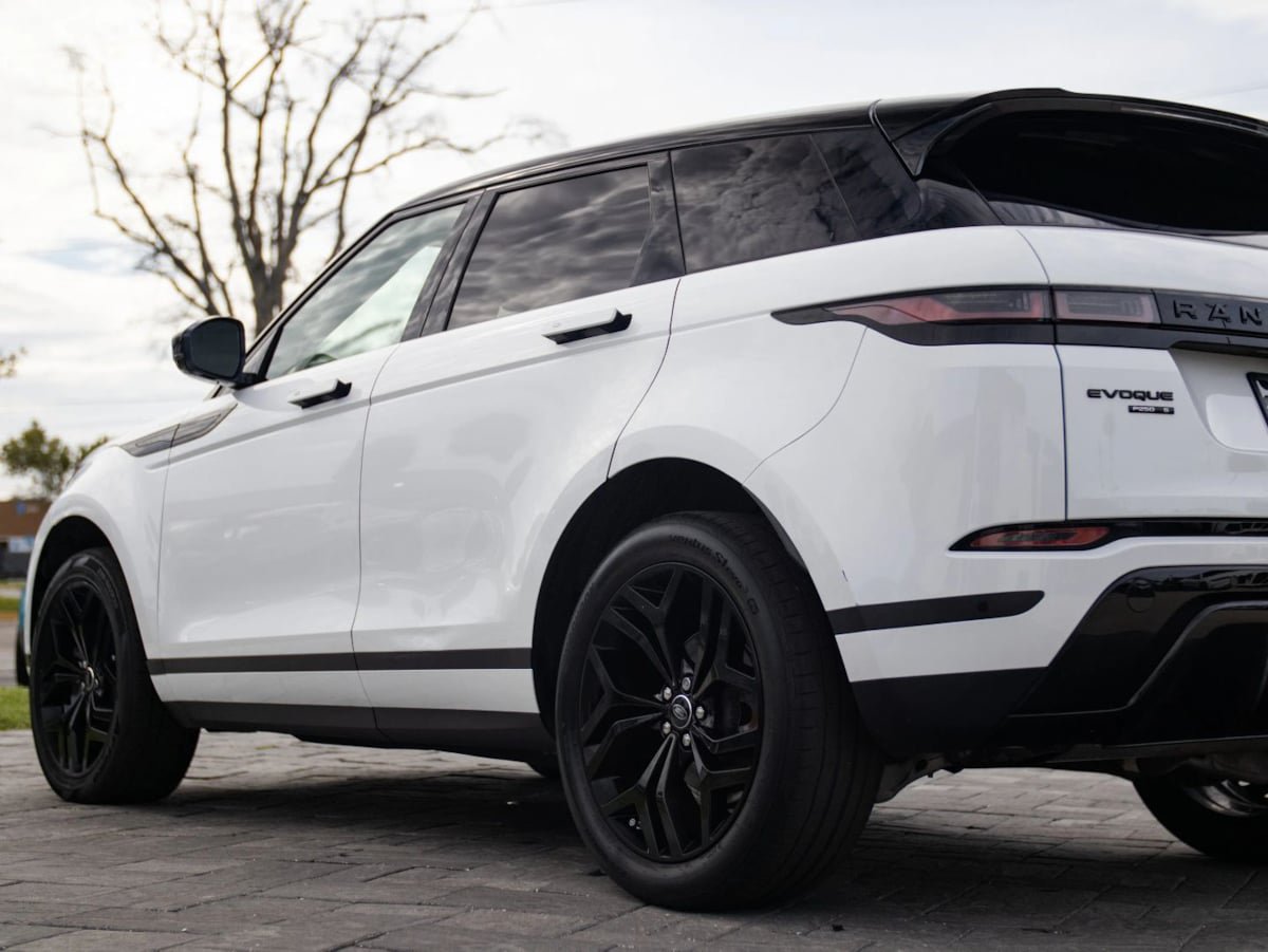 Used 2020 Land Rover Range Rover Evoque S AWD/4WD image 8