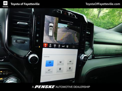 Used 2024 RAM 1500 Limited AWD/4WD image 10